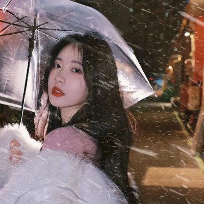 弹珠汽水瓶里的千岁同学